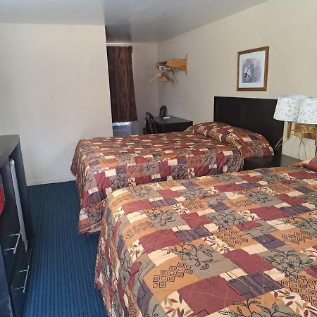 Pennswoods Inn Манхейм Экстерьер фото