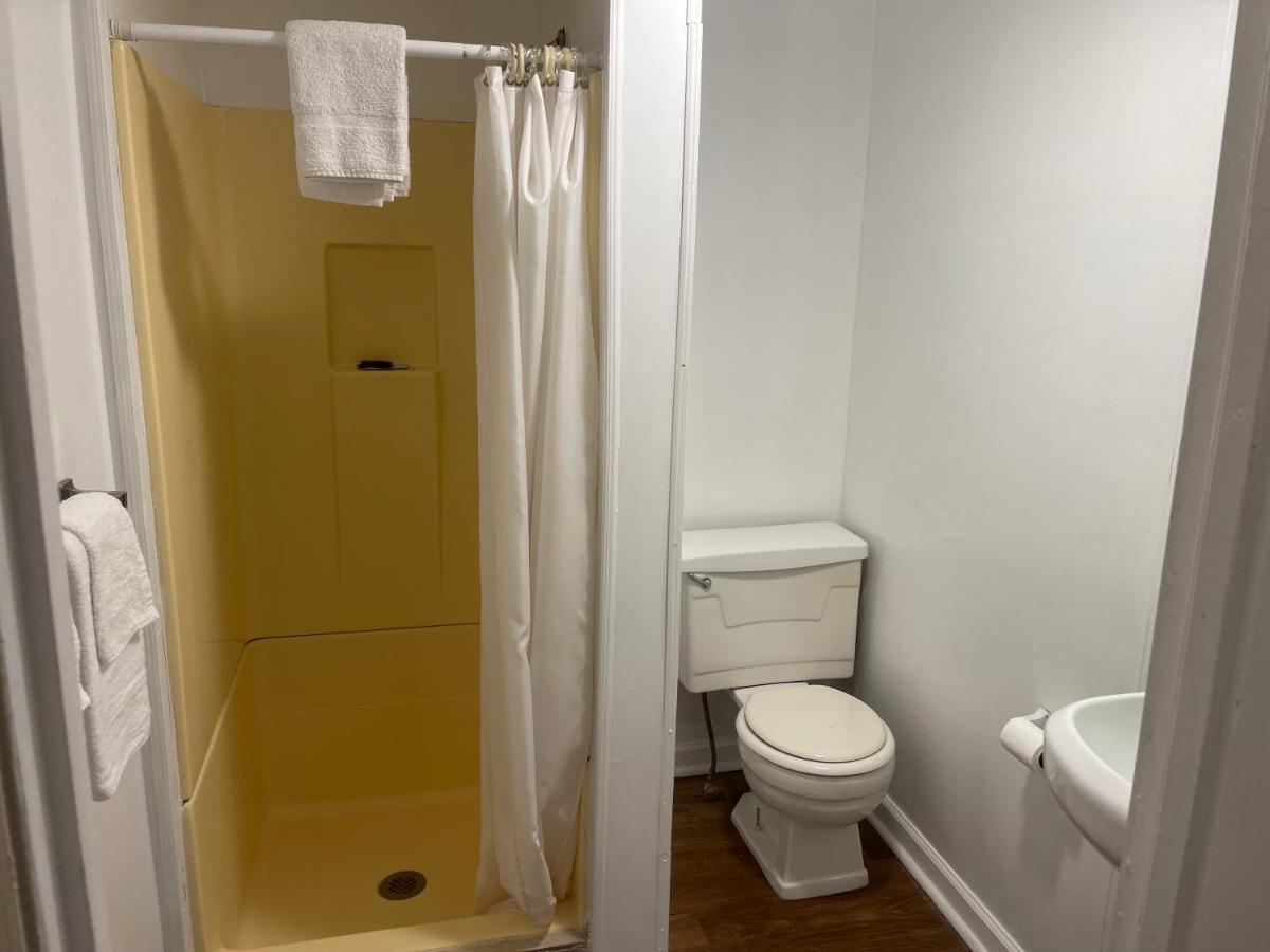 Pennswoods Inn Манхейм Экстерьер фото